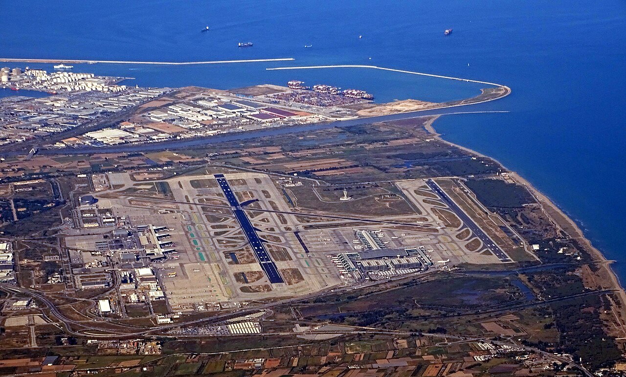 How do you get from Barcelona airport to the center?